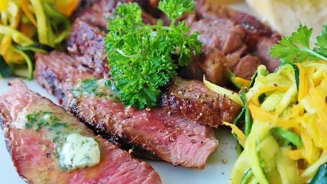 Quelles viandes choisir pour un barbecue réussi : conseils pratiques